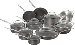Cuisinart 17-Piece Pots and Pans Se...
