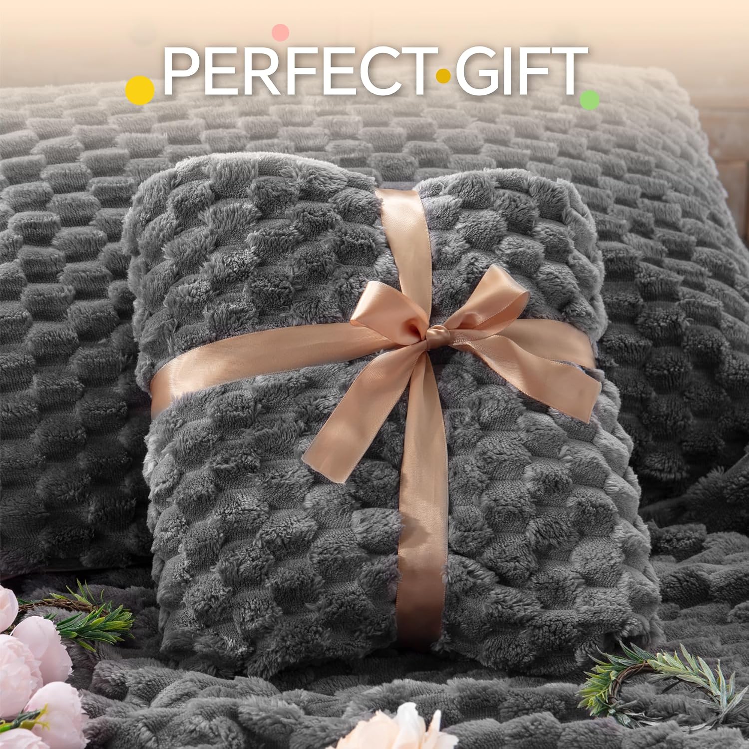 BEDELITE Fluffy Queen Comforter Set - Grey Fleece Soft Comforter for Queen Size Bed, Luxury Warm Bedding Set for Winter, Fuzzy Bed Set 3 Pieces (1 Comforter, 2 Pillowcases) - Image 5
